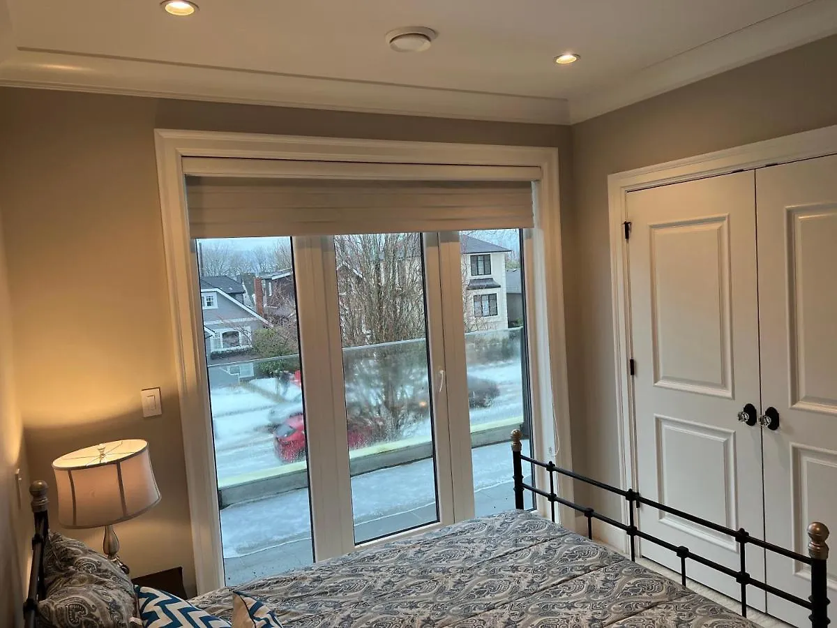 Homestay Dunbar Luxury Rooms Vancouver Canada
